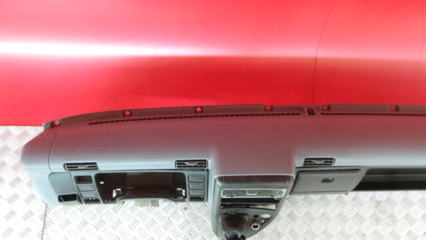 Tableau de bord MITSUBISHI Canter (FB7, FB8, FE7, FE8) VII Imagem-4