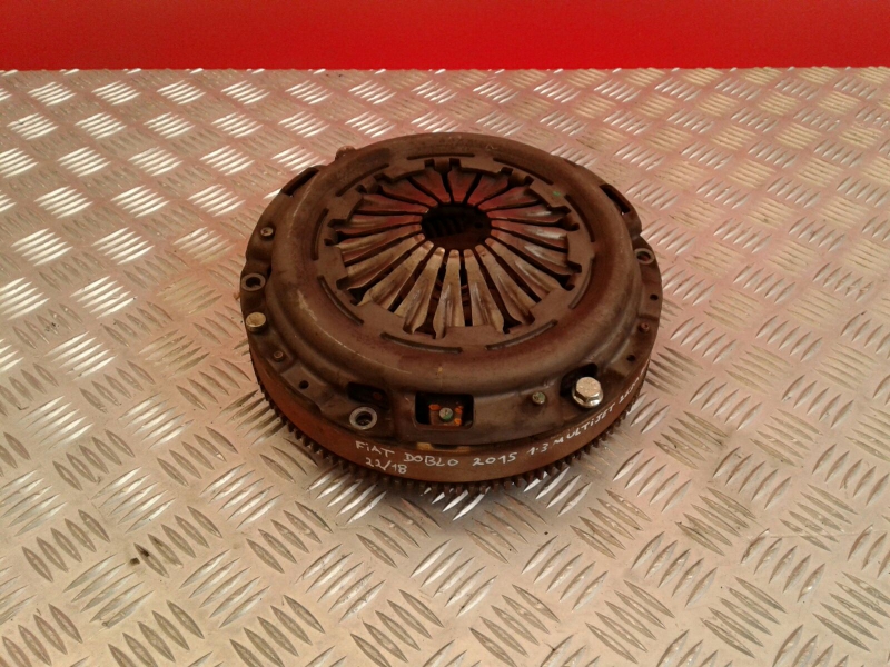 Volant moteur FIAT Doblo (263_)