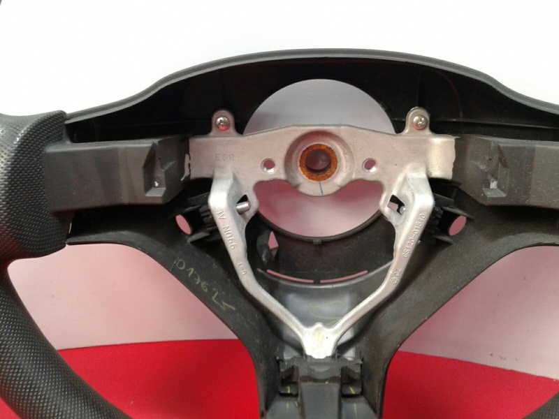 Volante de direção PEUGEOT 107 Imagem-1