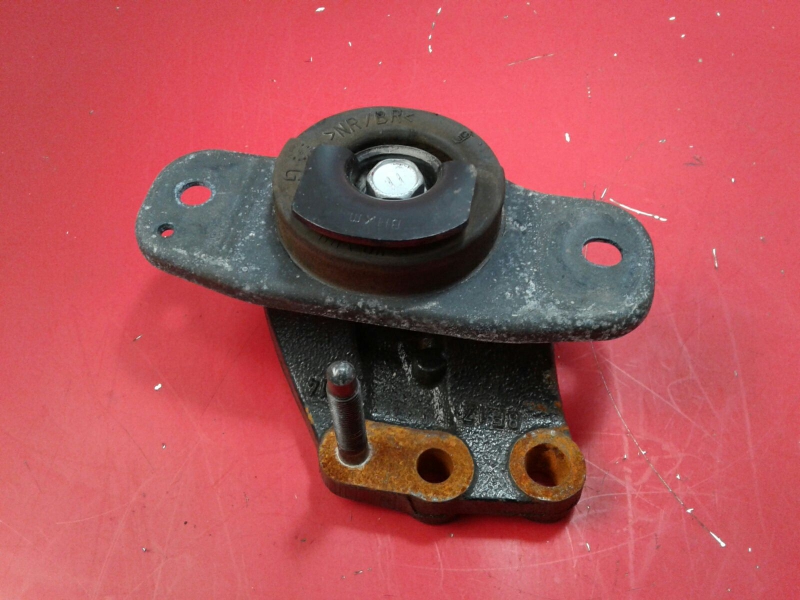 Engine Mount PEUGEOT 107 Imagem-1