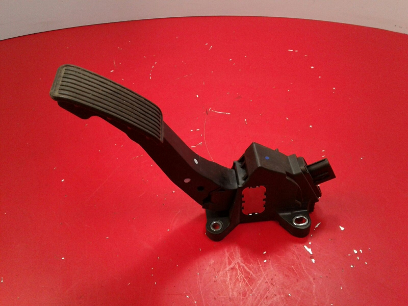 Pedal do acelerador PEUGEOT 107