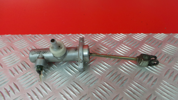 Pompe d'embrayage MITSUBISHI Canter (FB7, FB8, FE7, FE8) VII