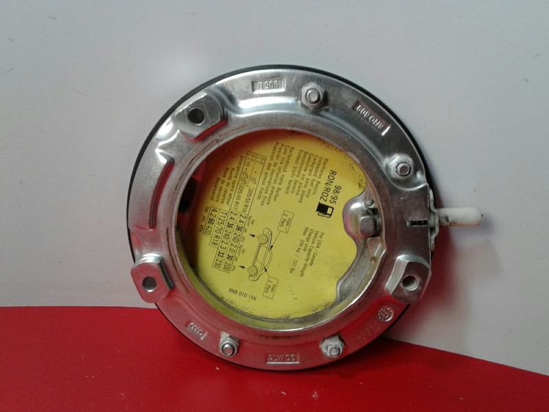 Tappo serbatoio carburante AUDI TT (8N3) Imagem-1