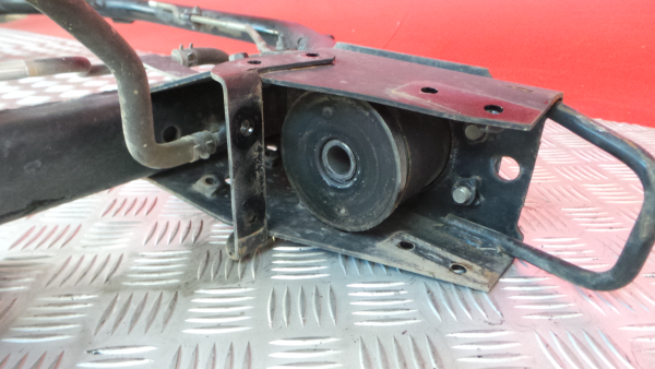 Traverse Support Radiateur MITSUBISHI Canter (FB7, FB8, FE7, FE8) VII Imagem-4