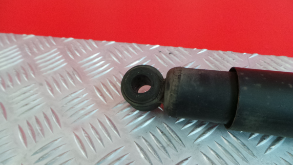 Amortisseur Arrière Droite MITSUBISHI Canter (FB7, FB8, FE7, FE8) VII Imagem-1