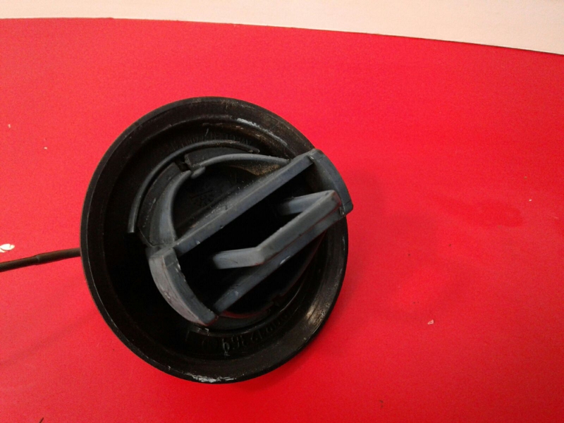 Fuel tank cap RENAULT Clio IV (BH_) Imagem-1