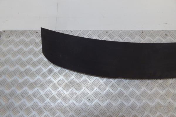 Spoiler portellone FORD Focus II (DA_) Imagem-1