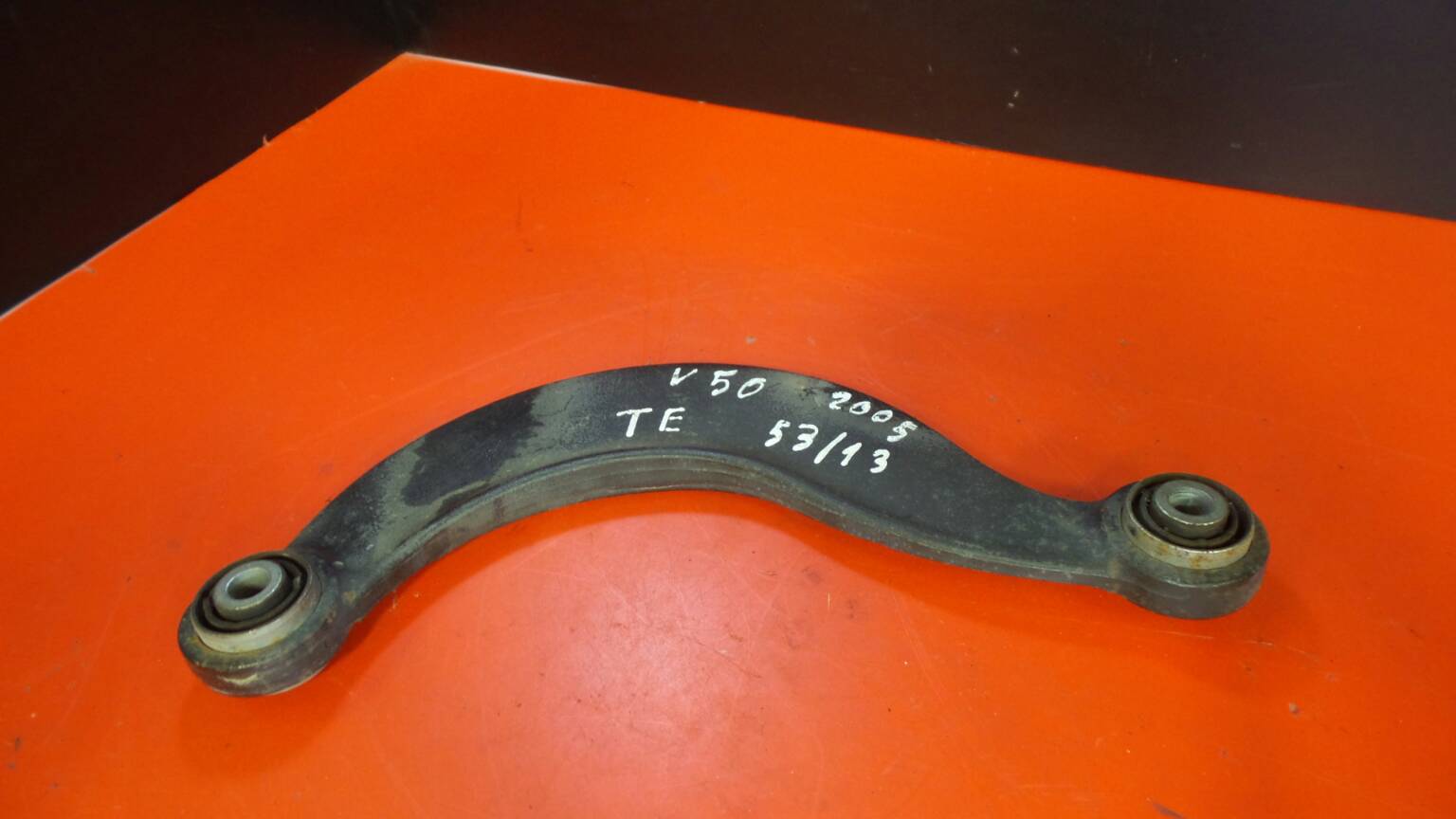 Braccio di sospensione posteriore sinistro VOLVO V50 (MW)