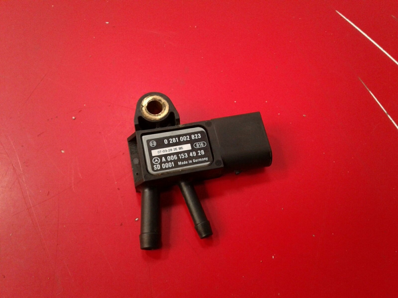 MAP sensor MERCEDES-BENZ Classe C (W204)