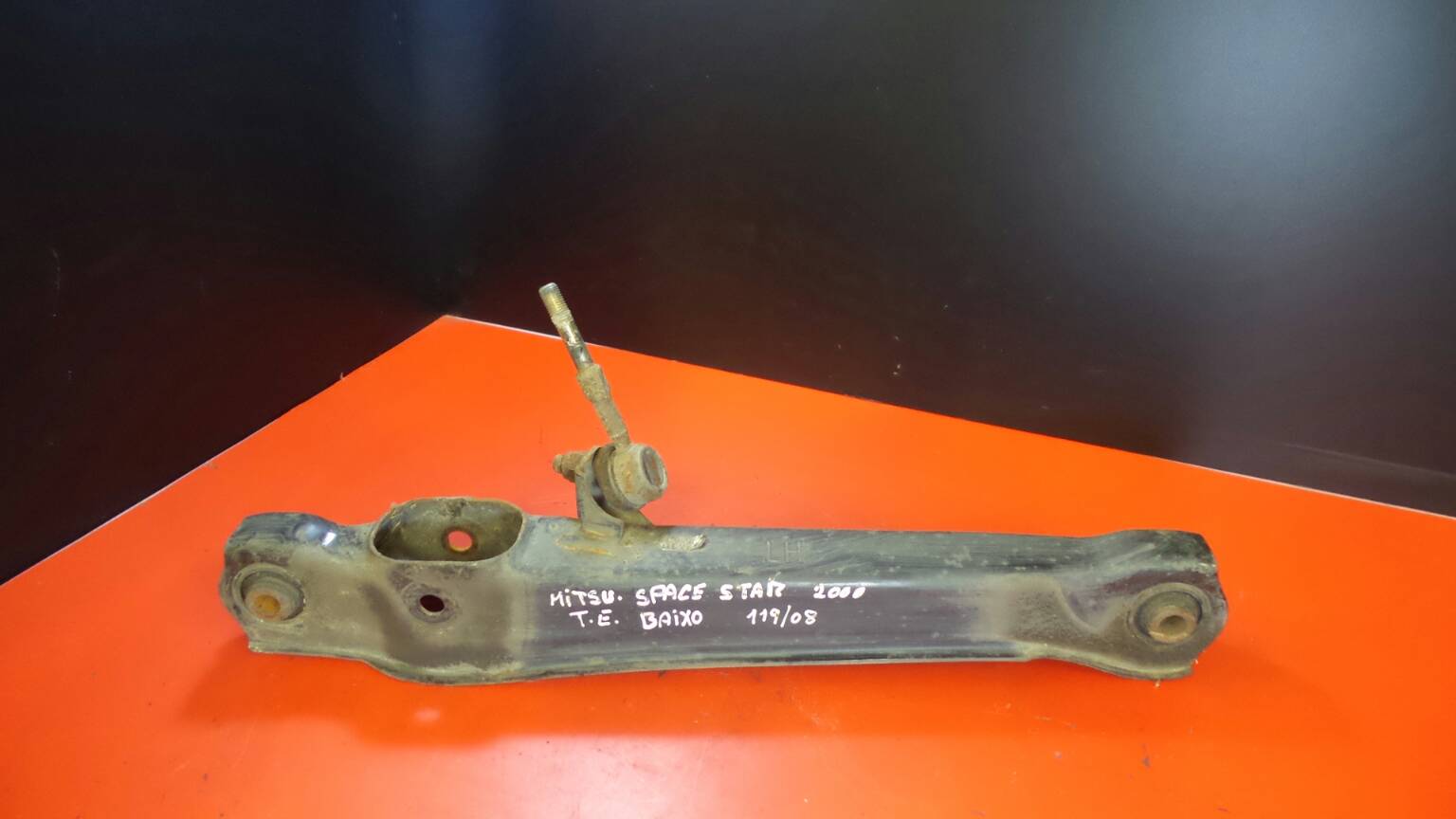 Bras de suspension arrière gauche MITSUBISHI Space Star Combi (DG_A)
