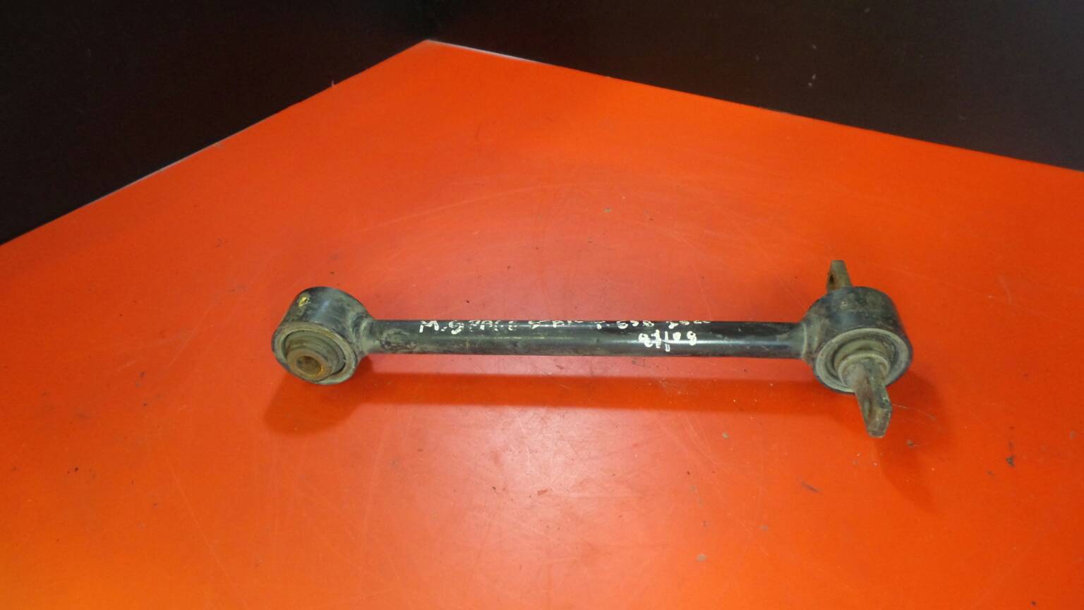 Bras de suspension arrière gauche MITSUBISHI Space Star Combi (DG_A)