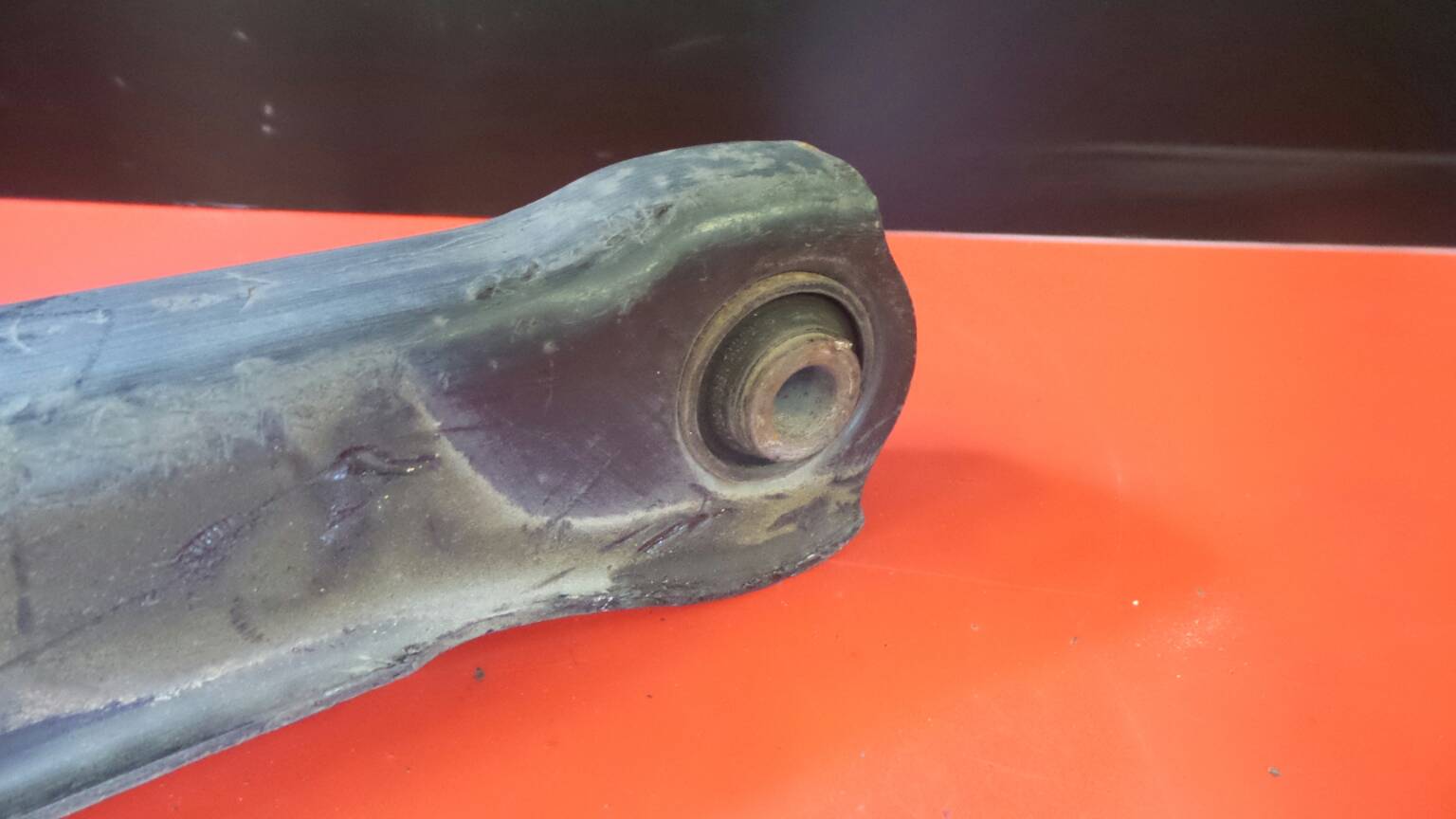 Bras de suspension arrière gauche MITSUBISHI Space Star Combi (DG_A) Imagem-1