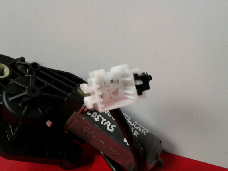 Motor de ajuste de asientos MERCEDES-BENZ Classe C (W204) Imagem-2