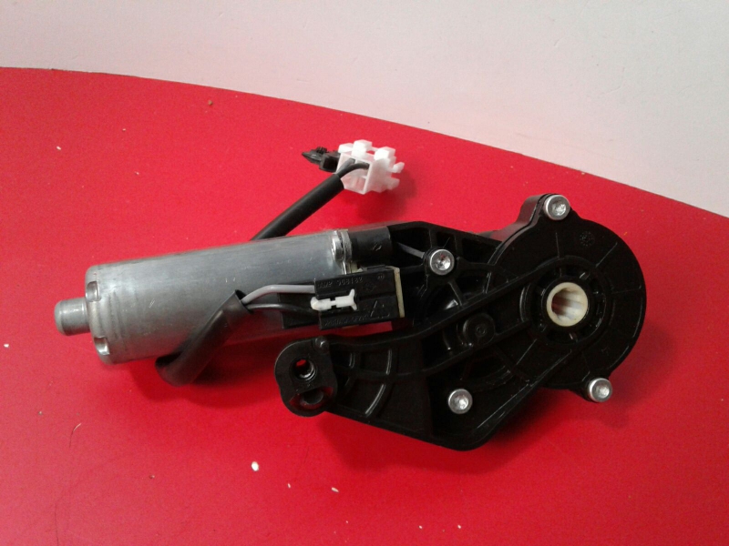 Motor de ajuste de asientos MERCEDES-BENZ Classe C (W204) Imagem-4