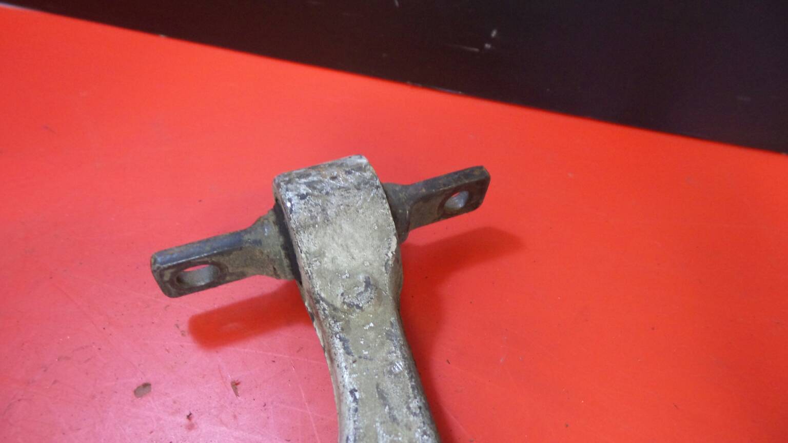 Bras de suspension arrière gauche MITSUBISHI Lancer VIII Sedan (CY_A, CZ_A) Imagem-2