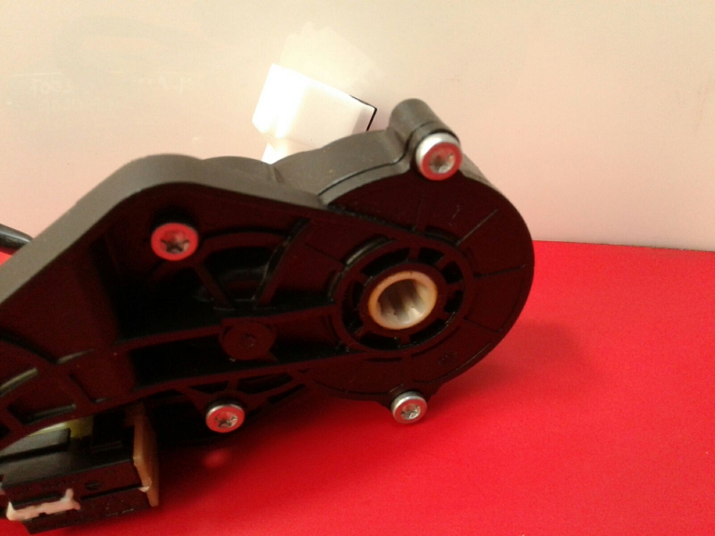 Moteur de réglage des sièges MERCEDES-BENZ Classe C (W204) Imagem-3