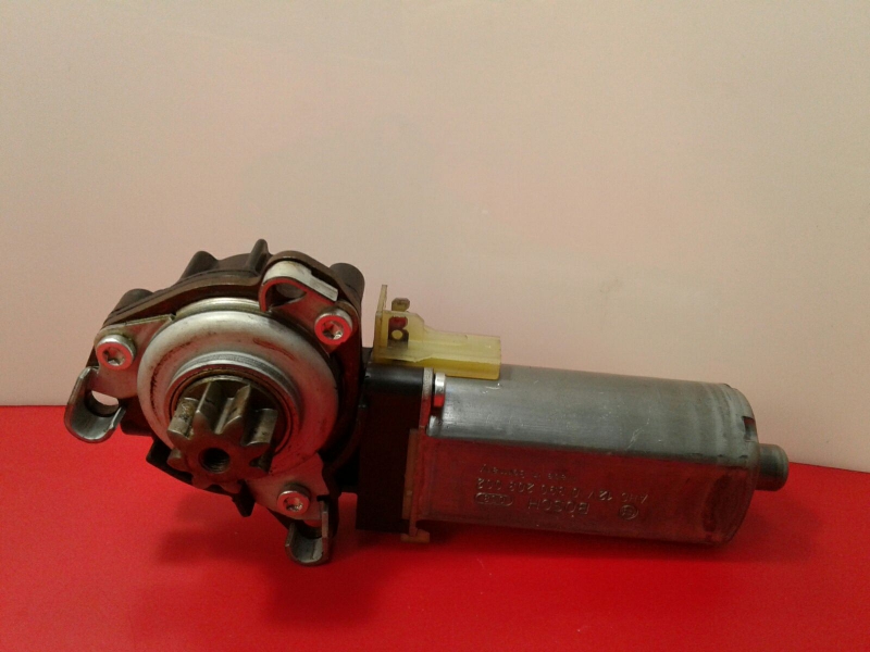 Moteur de réglage des sièges MERCEDES-BENZ Classe C (W204)