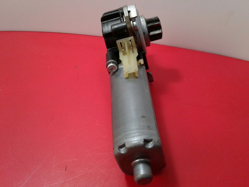 Motor de ajuste de asientos MERCEDES-BENZ Classe C (W204) Imagem-1