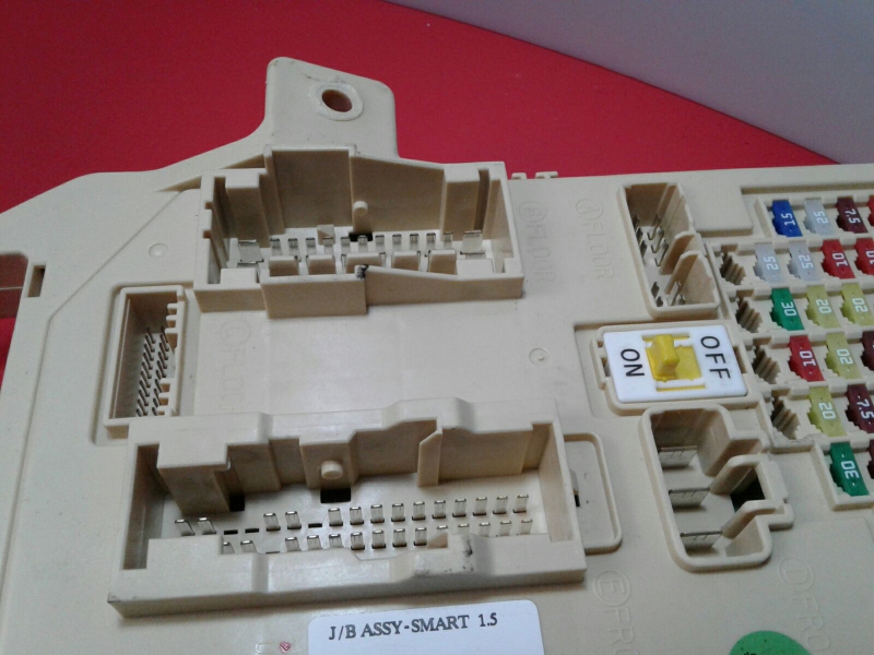 Scatola fusibili / SAM / BSI KIA Carens IV Imagem-2