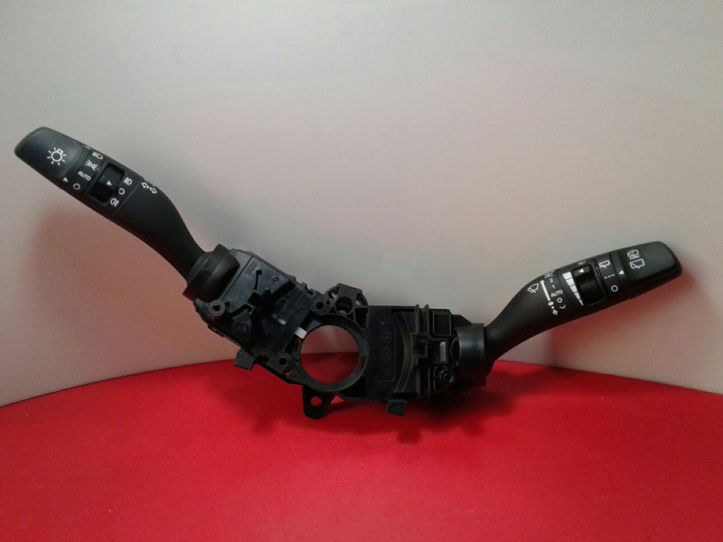 Leva delle luci KIA Carens IV