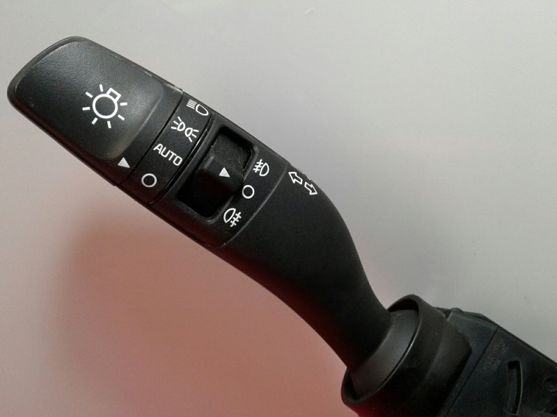 Leva delle luci KIA Carens IV Imagem-2