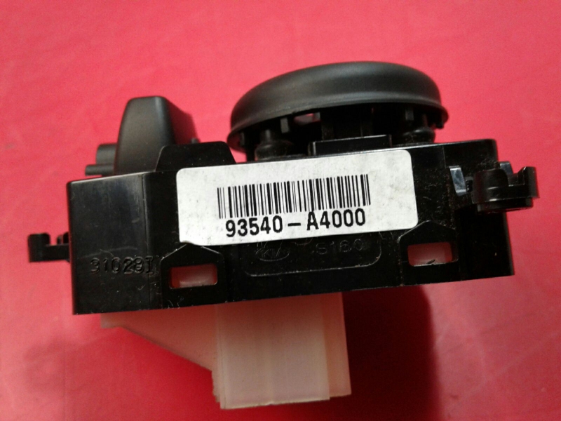 Pulsante / interruttore elettromeccanico KIA Carens IV Imagem-2