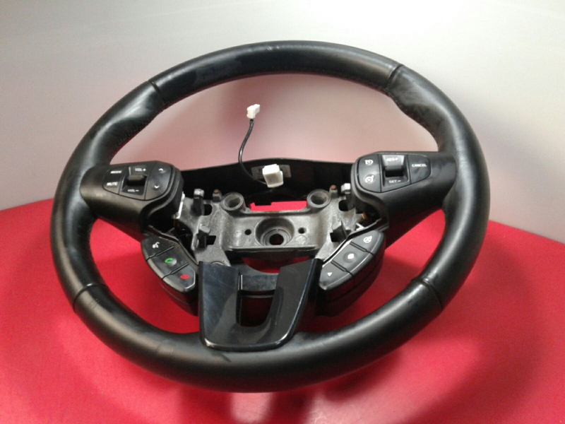 Volante KIA Carens IV