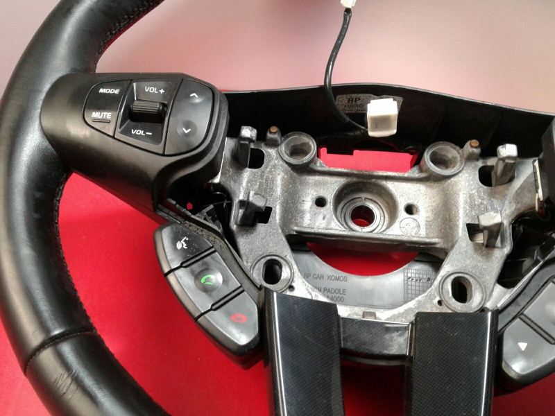 Volante KIA Carens IV Imagem-2