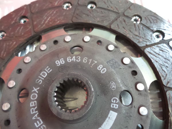 Volante motor PEUGEOT 407 SW (6E_) Imagem-7