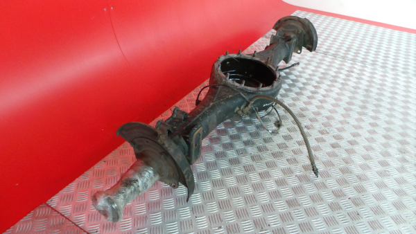 Essieu arrière à tambours MITSUBISHI Canter (FB7, FB8, FE7, FE8) VII Imagem-1