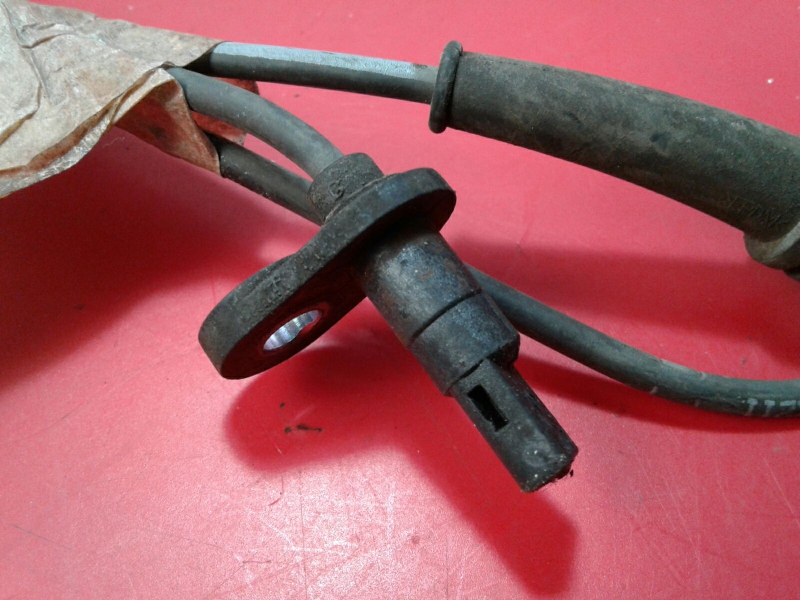 Capteur ABS avant Droite HONDA Civic VIII Hatchback (FN_, FK_) Imagem-2