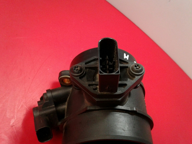 Débitmètre d'air massique (MAF) MERCEDES-BENZ Classe C (W204) Imagem-1