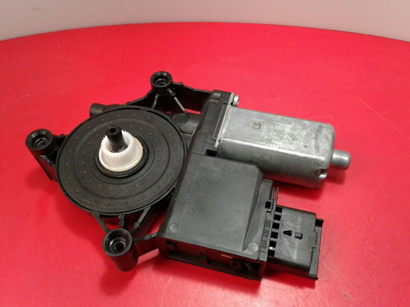 Moteur lève-vitre avant gauche PEUGEOT 3008 II (M_) Imagem-0