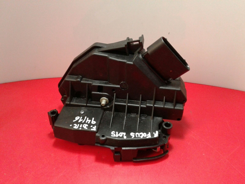 Serratura / chiusura porta Anteriore Destro FORD Focus III