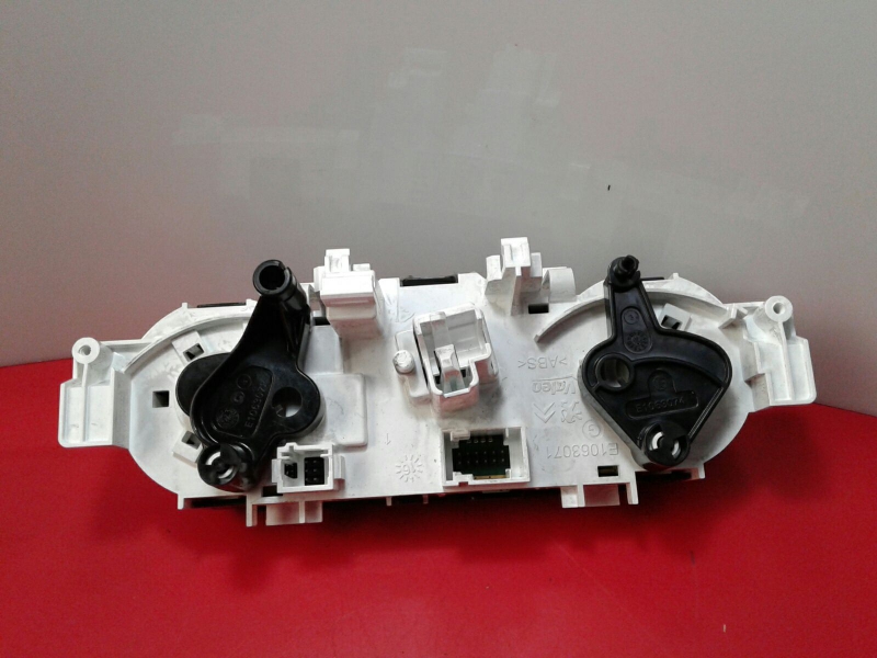 Comando clima PEUGEOT 208 Imagem-2