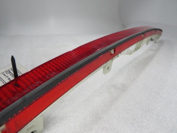 Feu de stop supplémentaire / 3e feu HONDA Civic VIII Hatchback (FN_, FK_) Imagem-1