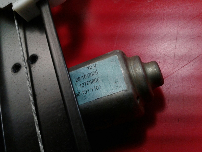 Alzavetro posteriore destro SAAB 9-3 Station Wagon (YS3F) Imagem-3