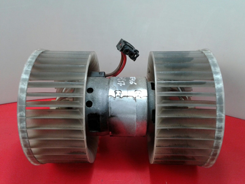 Ventola riscaldamento / Ventilatore abitacolo BMW 3 Touring (E46) Imagem-1
