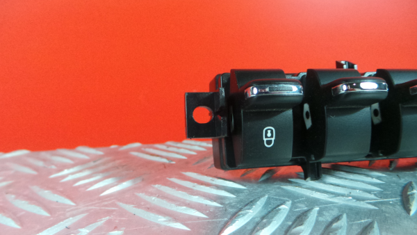 Botón / interruptor electromecánico PEUGEOT 3008 I (0U_) Imagem-2