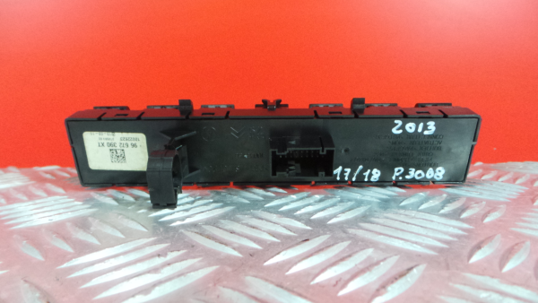 Botón / interruptor electromecánico PEUGEOT 3008 I (0U_) Imagem-3