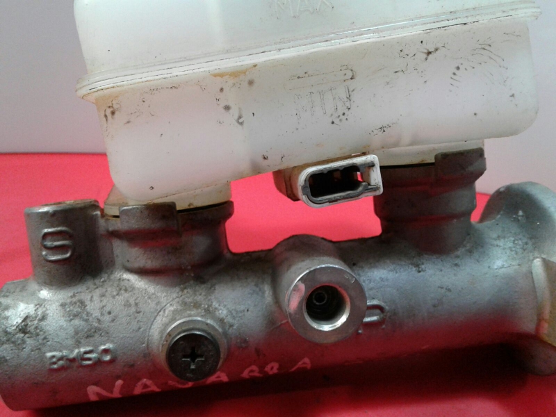 Bomba hidráulica del sistema de frenos NISSAN Navara Pick Up Chassis (D22) Imagem-3