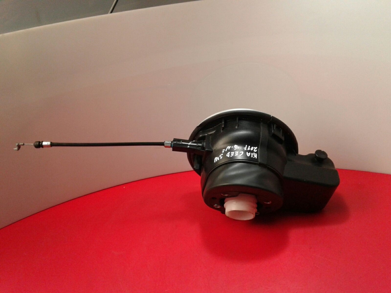 Fuel tank cap KIA Ceed Sportswagon (JD) Imagem-1