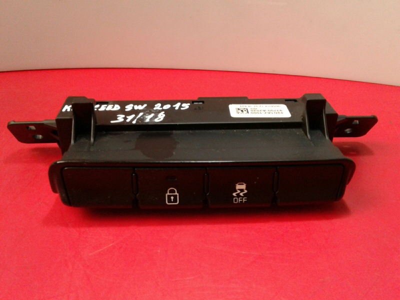 Pulsante / interruttore elettromeccanico KIA Ceed Sportswagon (JD)