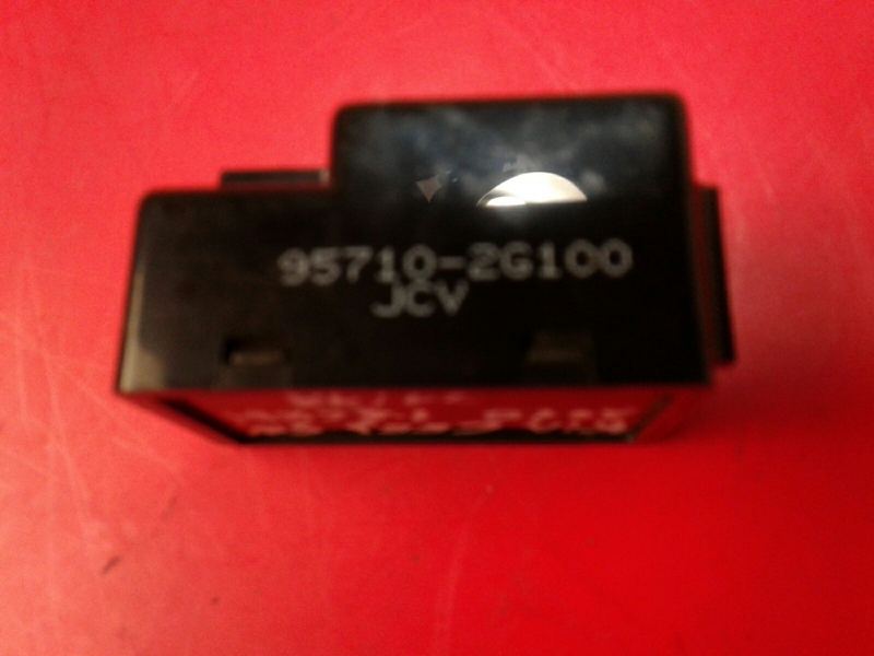 Pulsante / interruttore elettromeccanico KIA Ceed Sportswagon (JD) Imagem-2