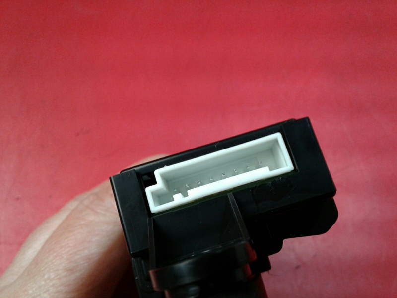 Pulsante / interruttore elettromeccanico KIA Ceed Sportswagon (JD) Imagem-2