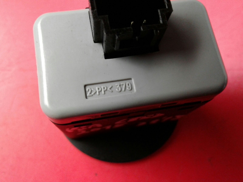 Pulsante / interruttore elettromeccanico KIA Ceed Sportswagon (JD) Imagem-3