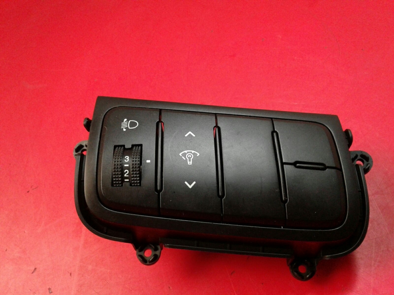 Pulsante / interruttore elettromeccanico KIA Ceed Sportswagon (JD)