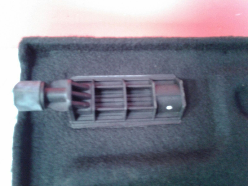 Cappelliera Posteriore KIA Ceed Sportswagon (JD) Imagem-3