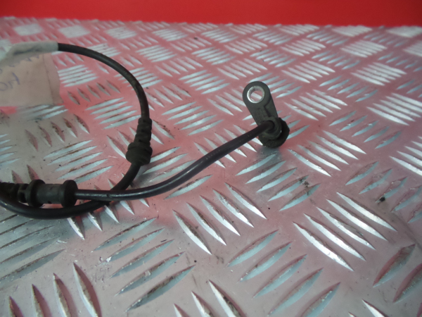 Capteur ABS avant Droite MERCEDES-BENZ Classe C (W204) Imagem-1