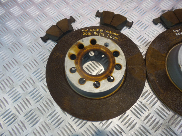 Disque de frein avant Droite VOLKSWAGEN Golf VII Variant (BA5, BV5) Imagem-1